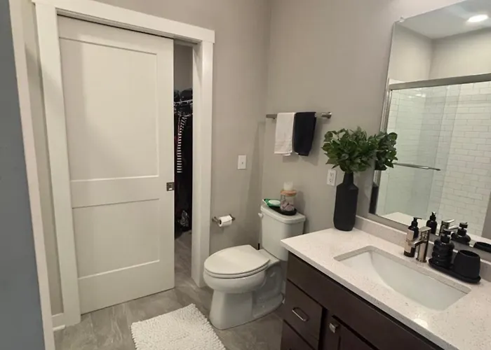 Peaceful Grandview Escape Minutes From Downtown Apartment Columbus